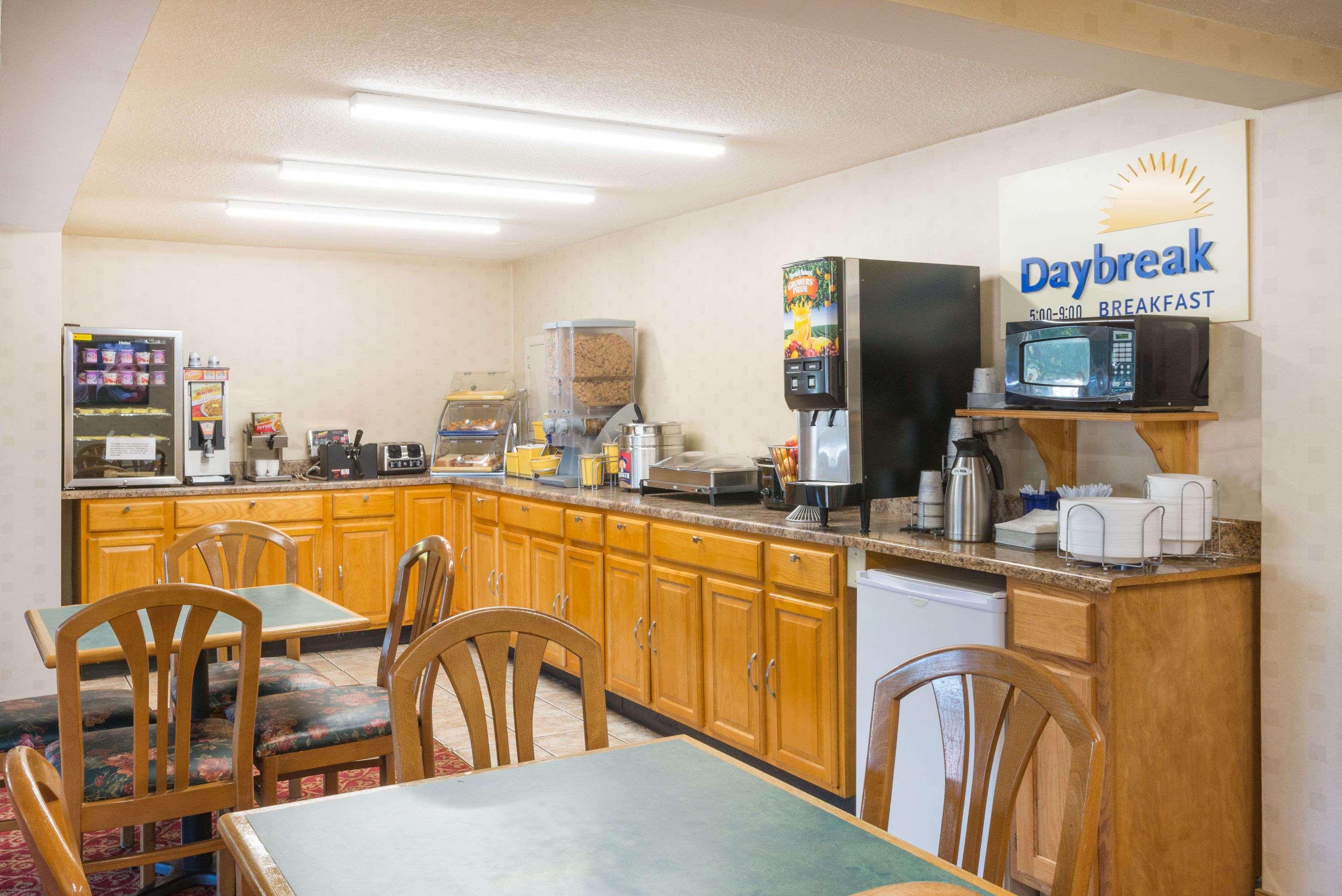 Days Inn By Wyndham Paintsville Exteriér fotografie